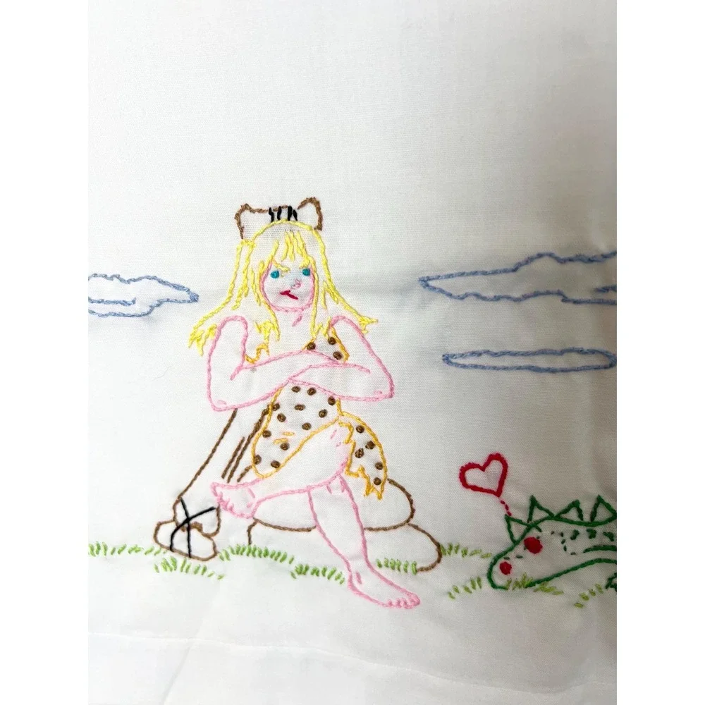 Vintage pair embroidered